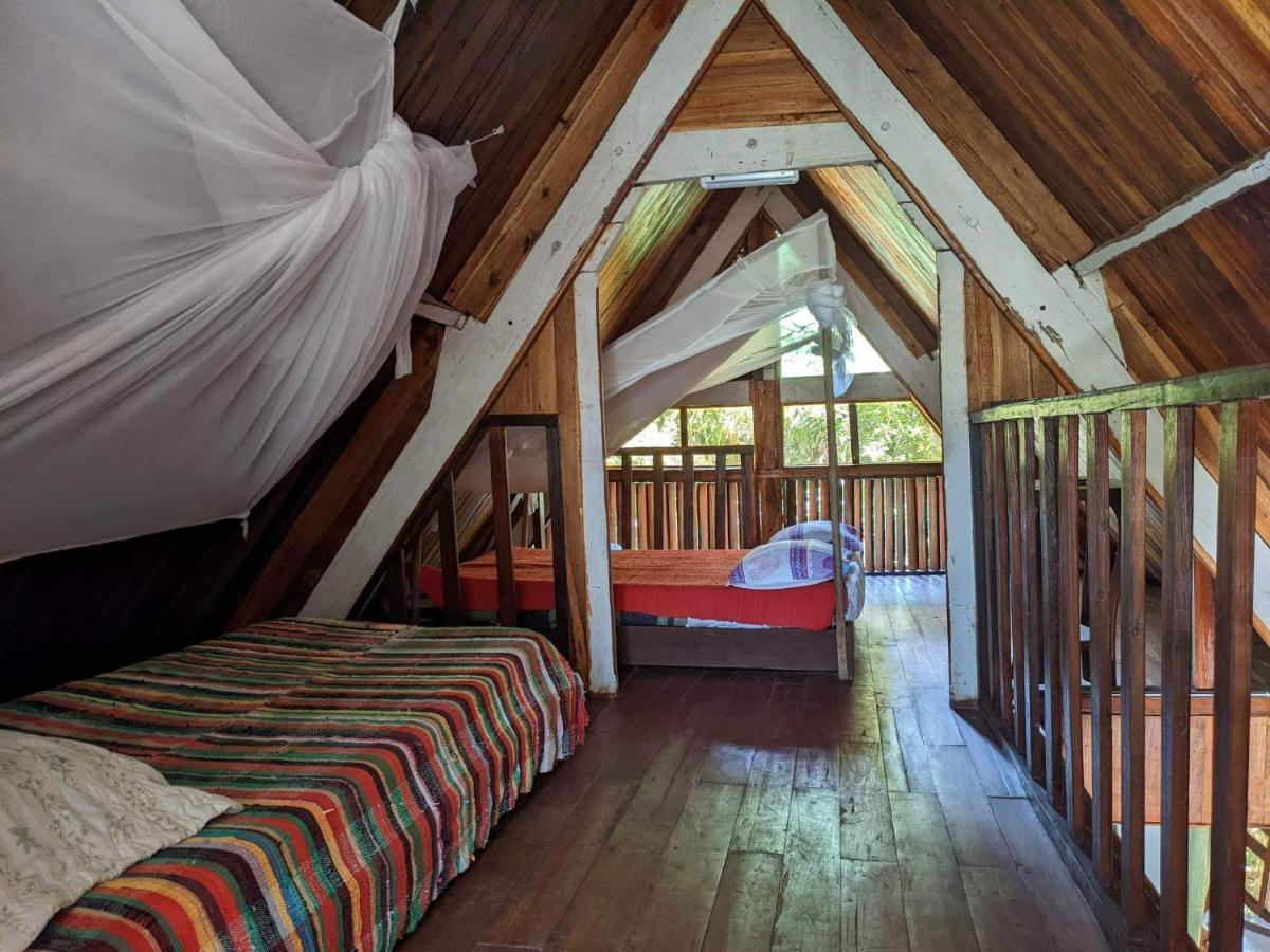 Les Acacias Bungalows Manambolo 외부 사진