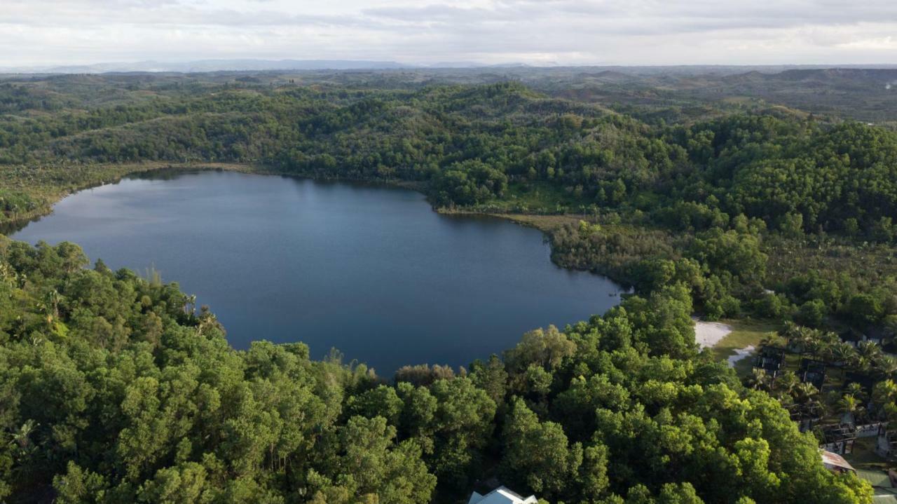 Les Acacias Bungalows Manambolo 외부 사진