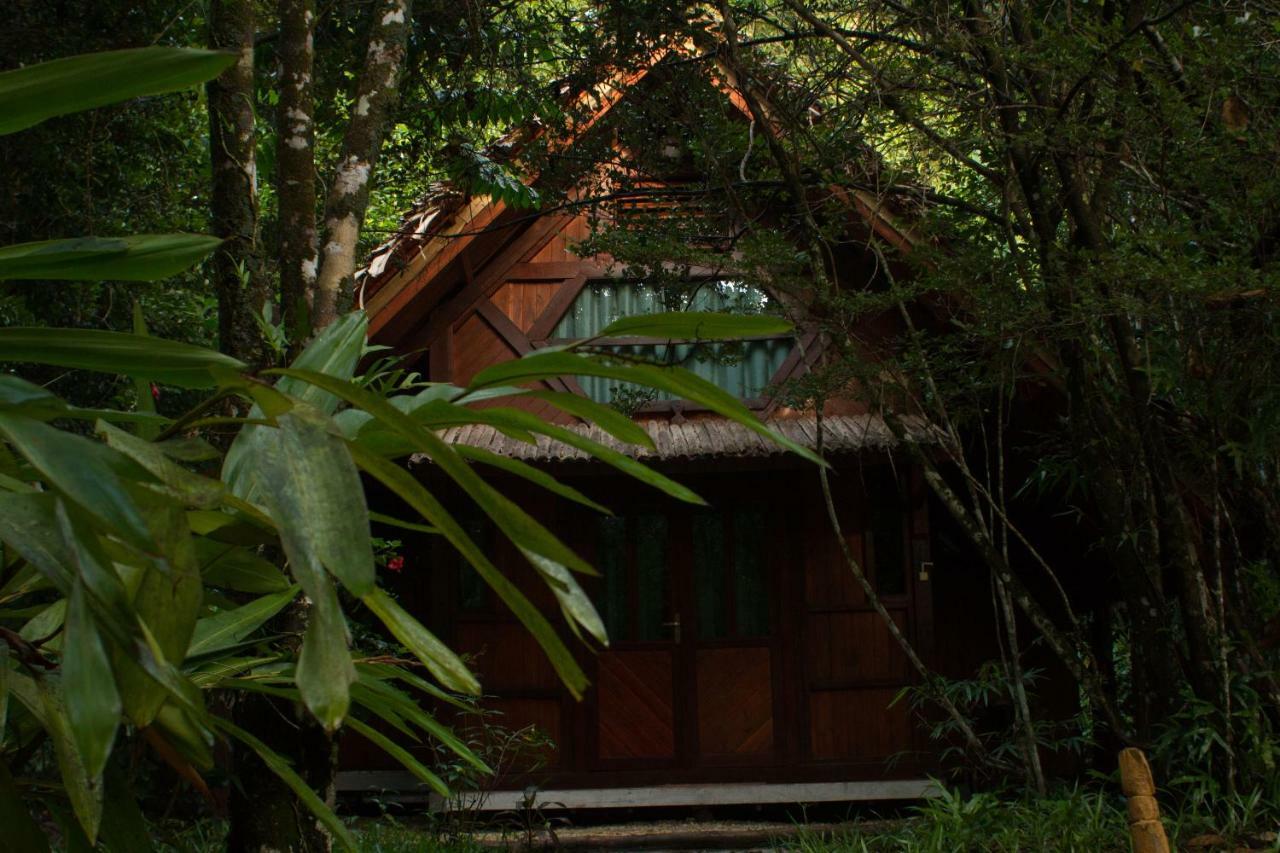 Les Acacias Bungalows Manambolo 외부 사진